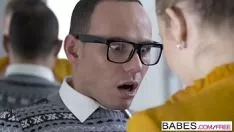تشغيل أثارت صديقته عذراء وهي ليست نردي ومارس الجنس