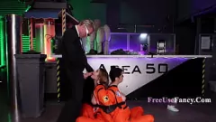 Redare Utilizare gratuită Sci-Fi Threesome: Leda Lotharia și Nicole Aria